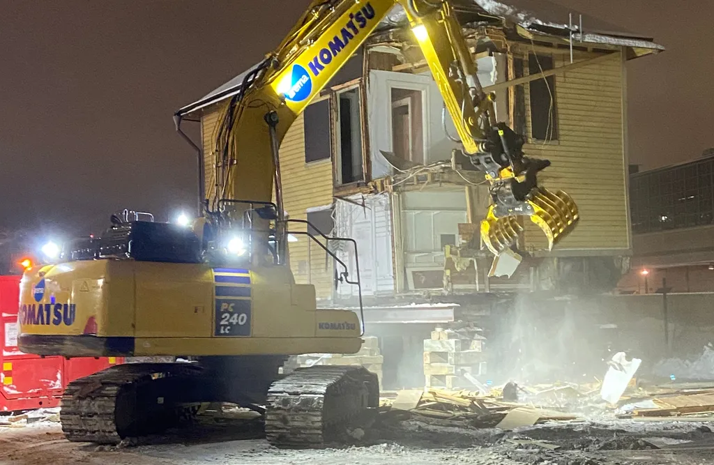 Här rivs 1800-talshuset som ingen ville ha