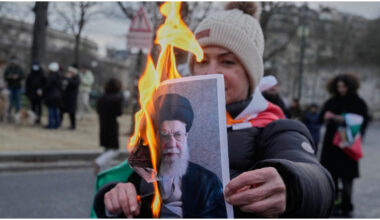 Regimen skakar i sina grundvalar