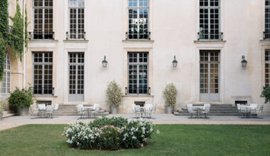 De bor i gästbostäderna i Paris februari–augusti 2026