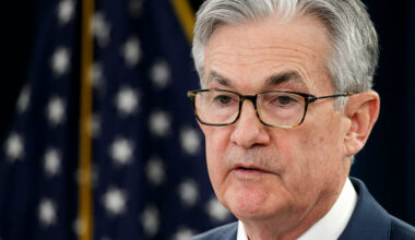 Uppgifter: Centralbanker sluter upp bakom Fed-chefen Powell efter hot om åtal - jerome-powell-900