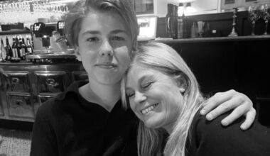 När mamma var bortrest: Theo Wahlgrens nyårsfirande fick oväntad vändning