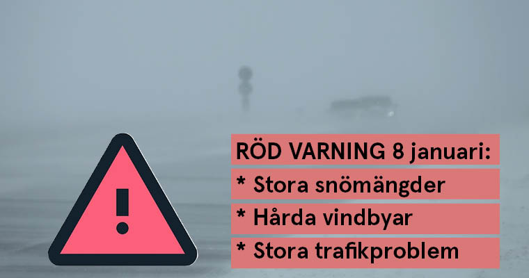 Kraftigt snöoväder med snö som blåser över en väg. Röd varningsskylt med ett utropstecken.