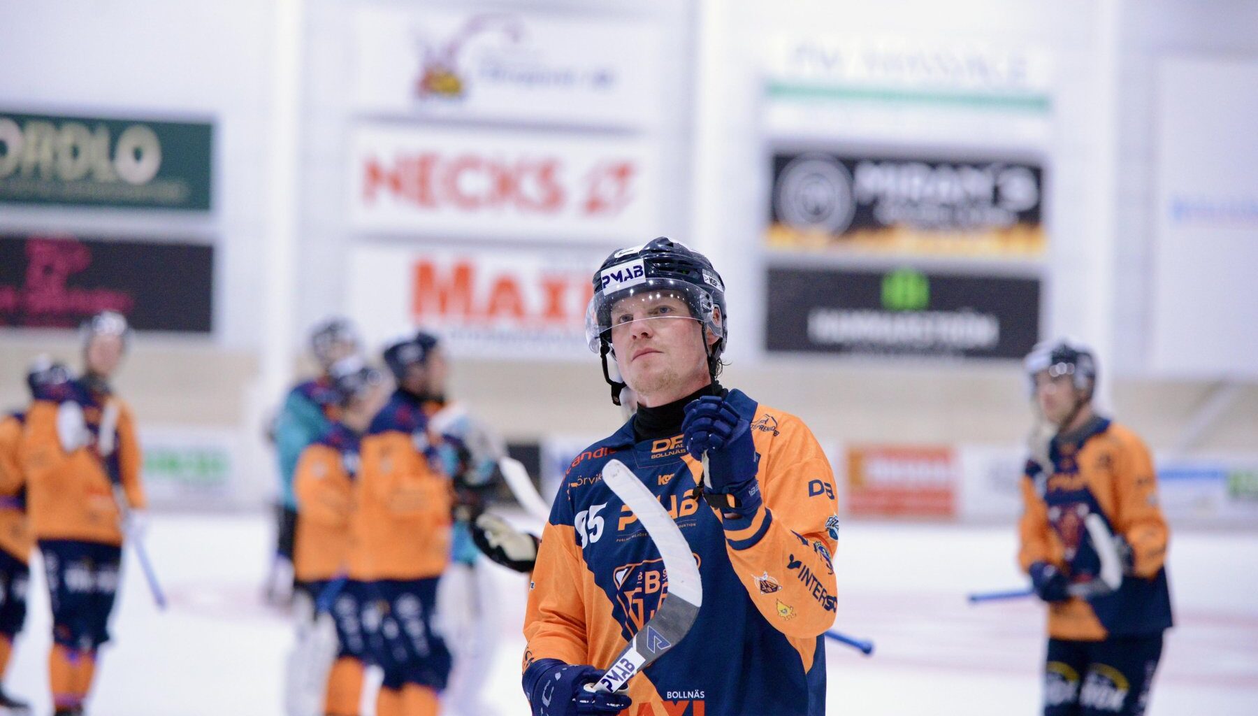 Lagkapten Erik Pettersson skadad - Bollnäs Bandy