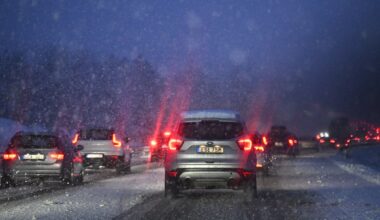 Hemtjänstpersonal fastnar i snökaoset – får fortsätta till fots – Arbetet