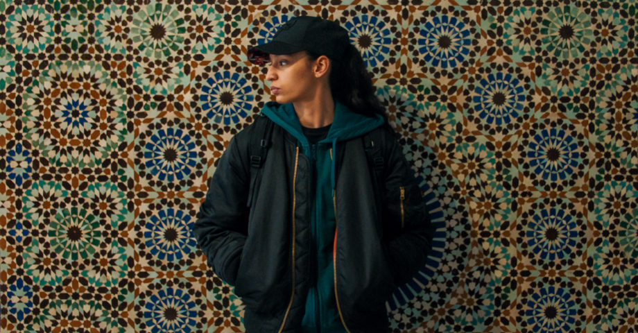 En fin skildring av en ung kvinnas sökande efter sin egen identitet