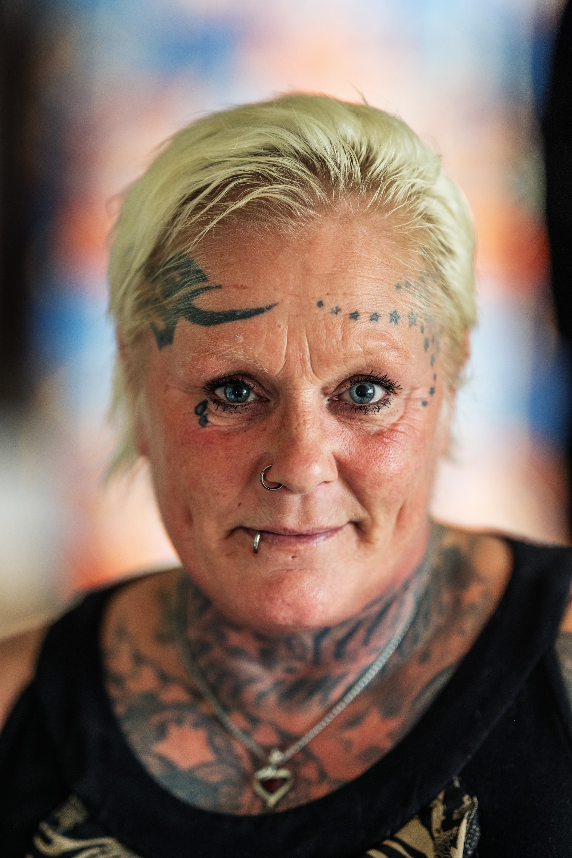 Klara understryker att hon inte ville skada någon. ”Jag har aldrig haft något syfte att skada polisen eller mig själv. Ingenting. Jag har bara stått där i min egen värld och nynnat på musik.”