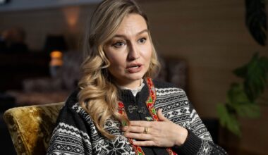 Ebba Busch om svåra smärtorna: ”Svimmade”