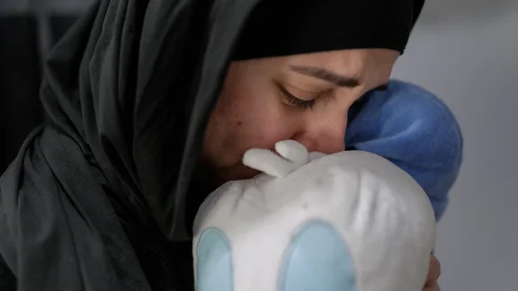 "Gosedjuret var hans favorit. Jag tänkte ge de här till mina barnbarn", säger Sanabel.