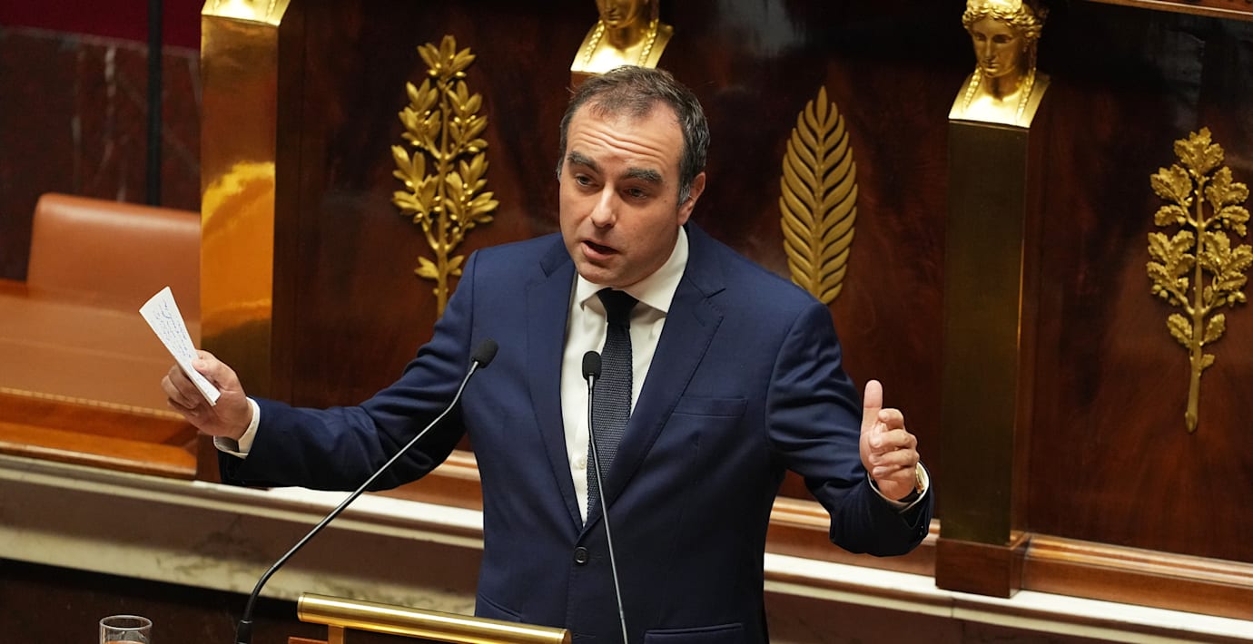 Frankrike får en budget – efter fyra månader