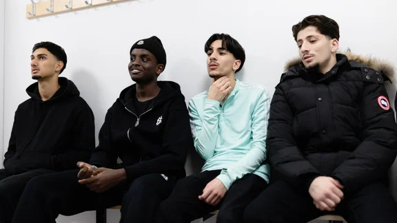 Jousef Merdas, Khalid Hamze, Isac Afif, Saleh Faour var alla nära Aiham och kände Omar. De var gädjespridare med mycket energi, säger de.