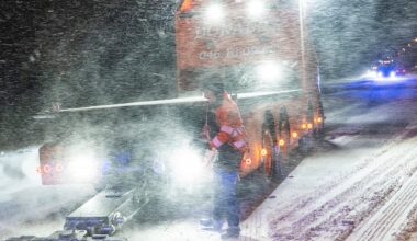 Fortsatt snövarning i Skåne – 50-tal olyckor på vägarna