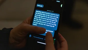 På Sanabels mobil finns Aihams meddelanden sparade.