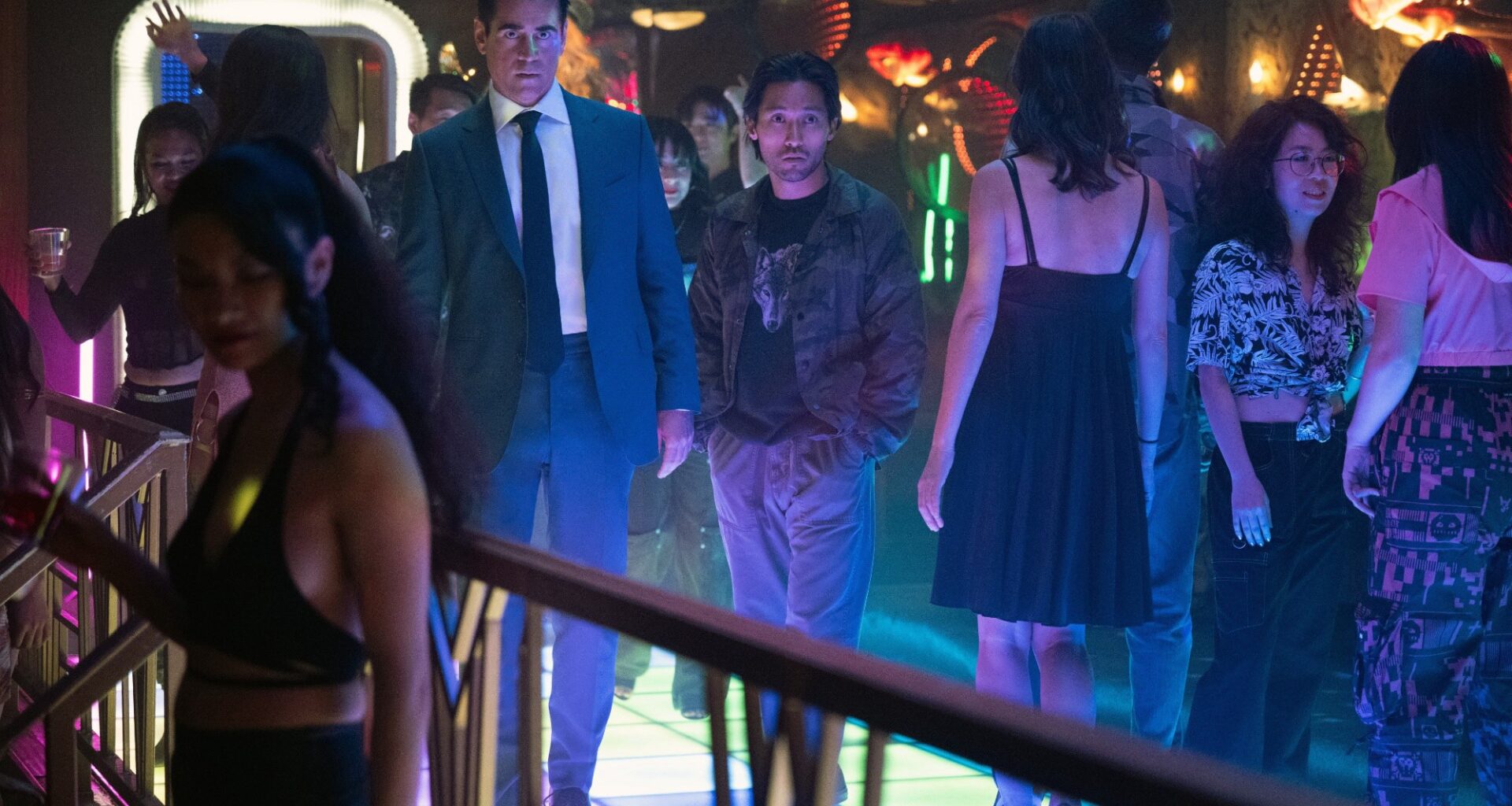 Sugar fortsätter i sommar på Apple TV. Krimserien som blev en scifiserie.