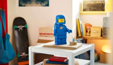 Lego släpper astronautbyggsats. Bygg ihop stor version av klassisk minifigur.