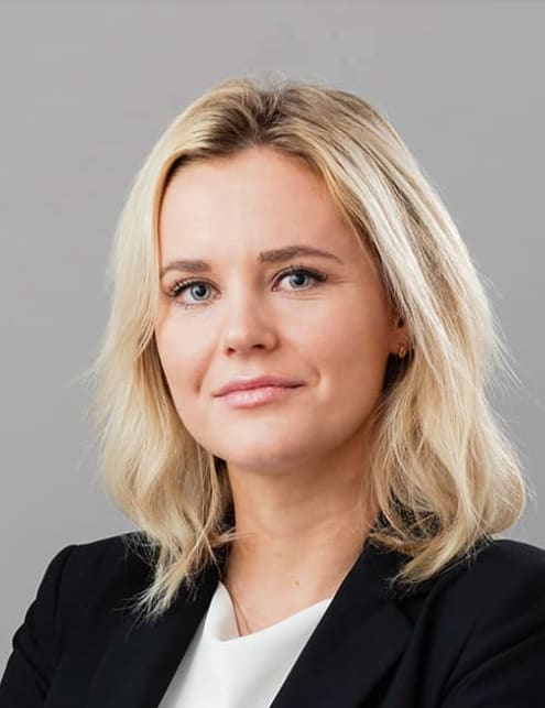 Advokat Anna Ekström som företräder Klara menar att tingsrätten landat fel när de friar polismannen som sköt. Fallet ska prövas i hovrätten.