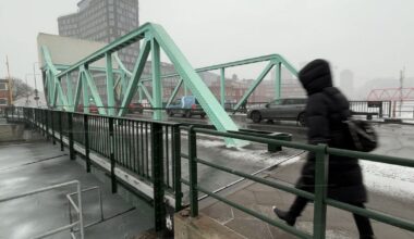 Vädervarning i Skåne: Trafikverket placerar ut tungbärgare på strategiska platser