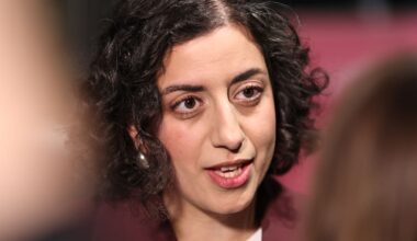 Public service måste få pengar