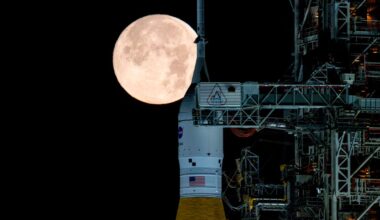 Allvarligt problem komplicerar Nasas historiska månuppdrag – följ med direkt från rampen