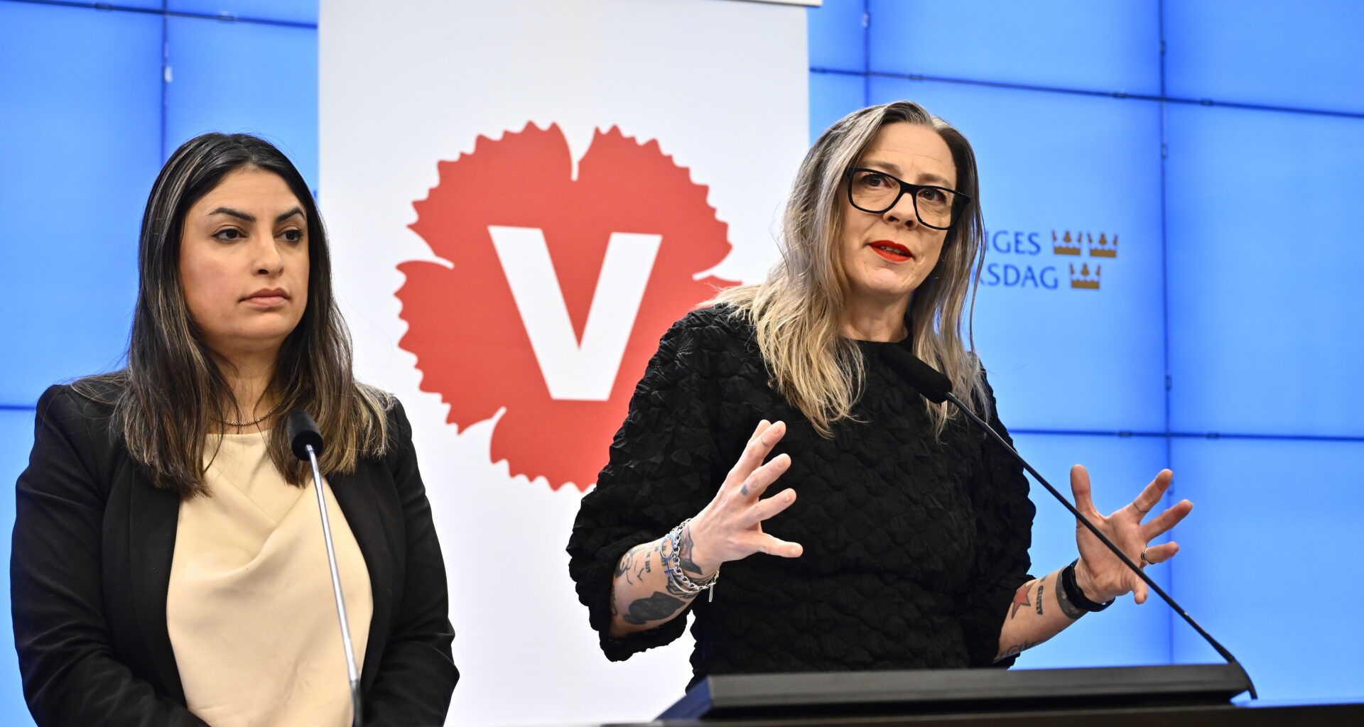 Nooshi Dadgostar och Vänsterpartiets arbetsmarknadspolitiska talesperson Ciczie Weidby