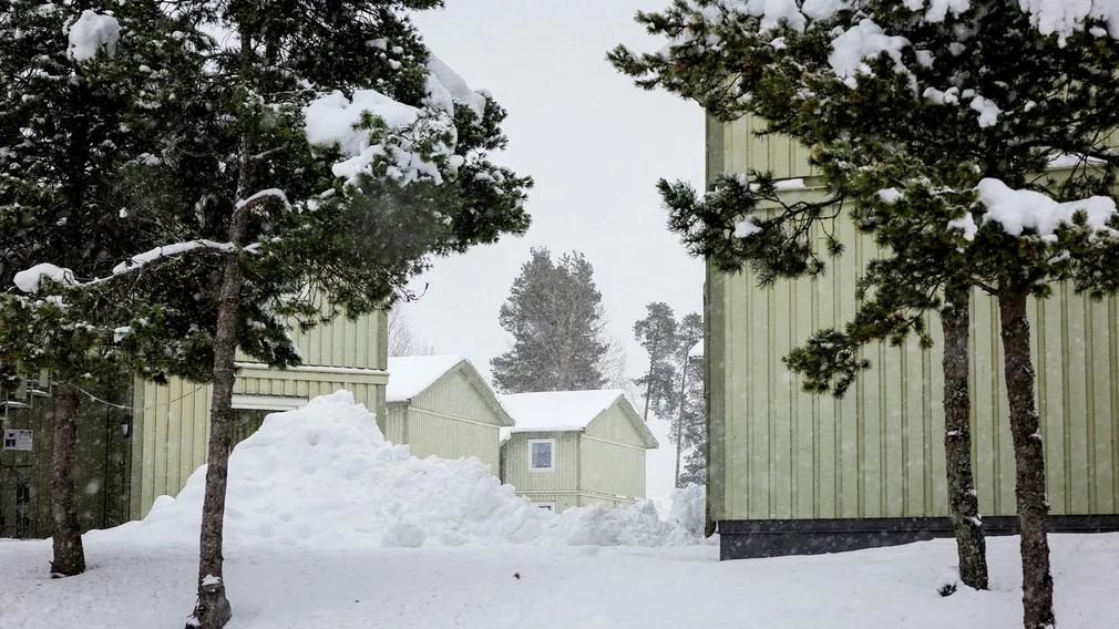 Migrationsverket hyr logi i Arlanda hotellby för att driva återvändandecentret.