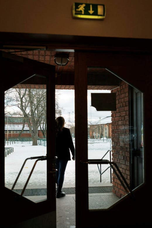 Gubbängsskolan ligger i ett villaområde i södra Stockholm.