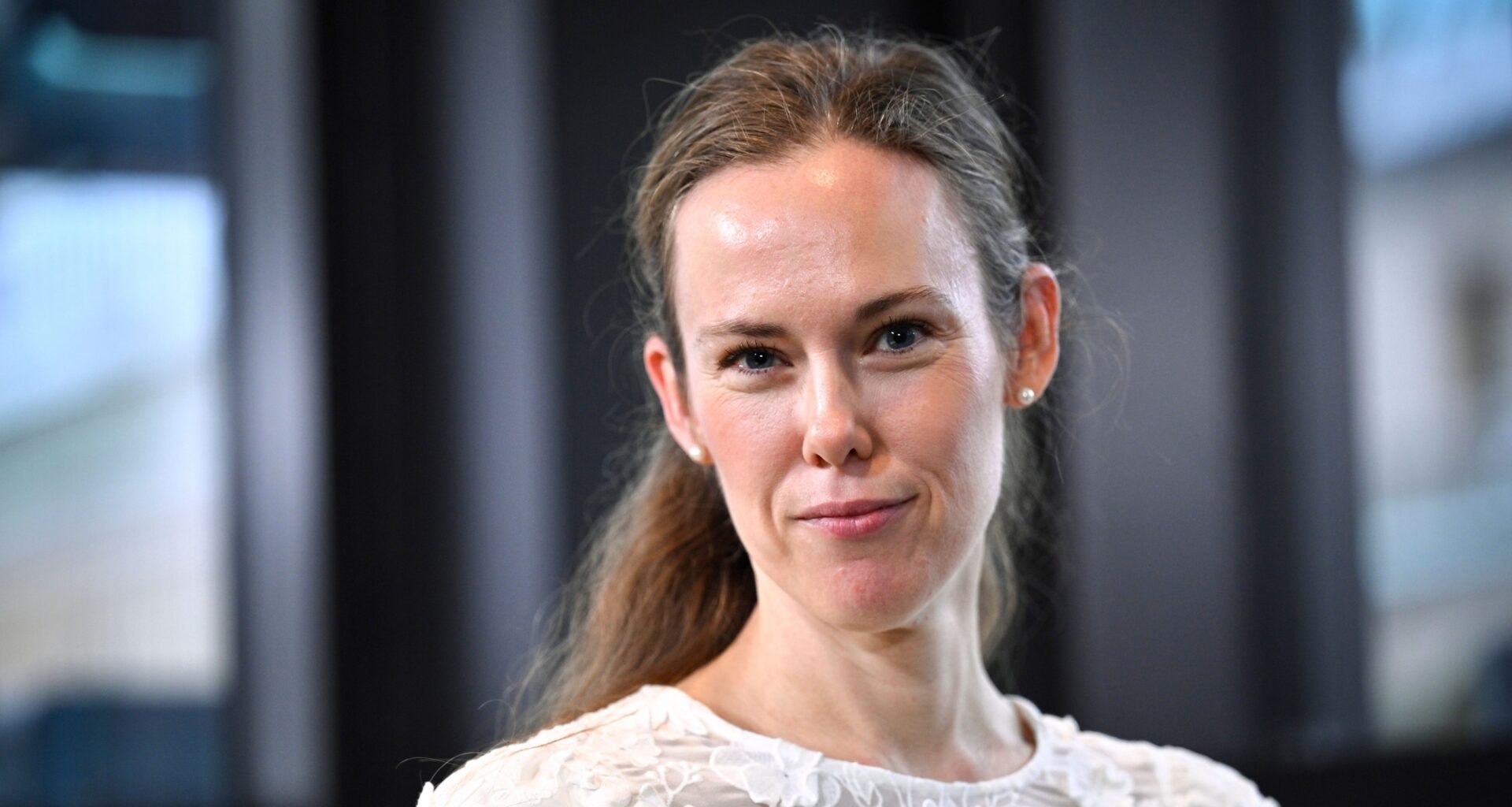 Experter efter jätterallyt – kronan bromsar in i år