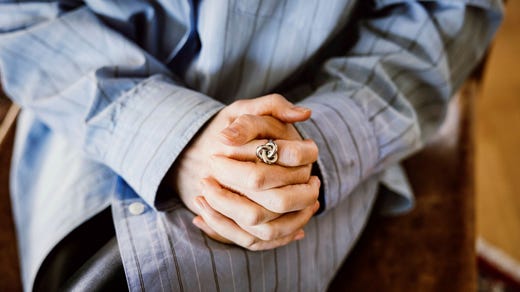 Charlott saknar ansvarstagande från kommuner och boenden. ”Det är ett helt system som är fel när det här kan ske runt om i Sverige”.