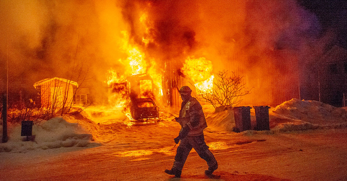 Hedemora: Parhus står i lågor