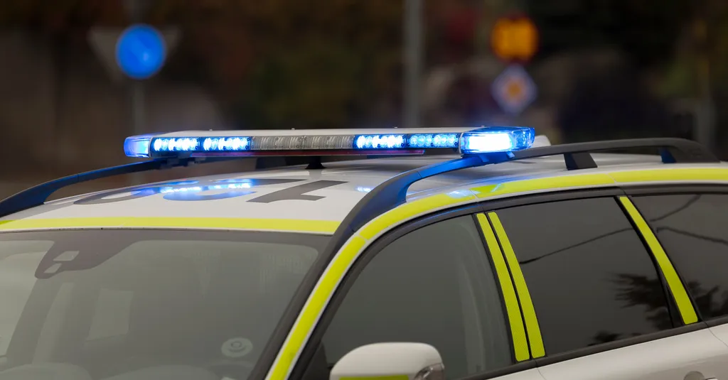 Man ska ha försökt locka barn in i bil i Vallentuna