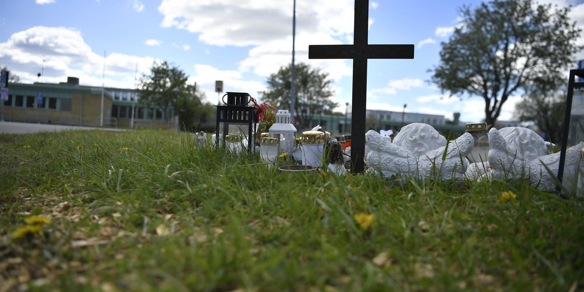 Familjer anmäler polisen efter skolmassakern: ”Ljög” - UNT