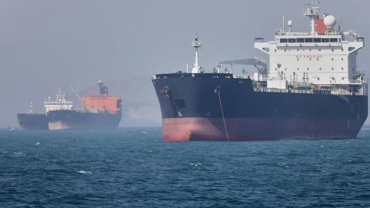 Oväntad vändning i Hormuz – oljepriserna reagerar direkt