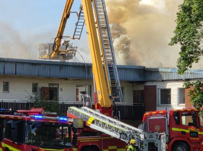 Röda Korset öppnar för branddrabbade