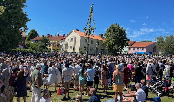Här kan du dansa runt stången