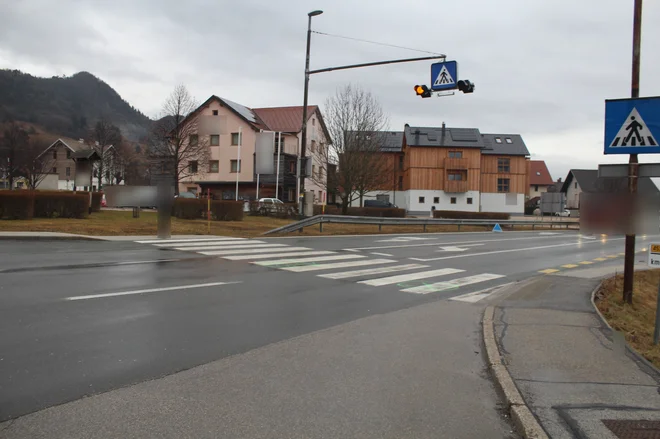 Križišče za Žirovnico. FOTO: Pu Kranj