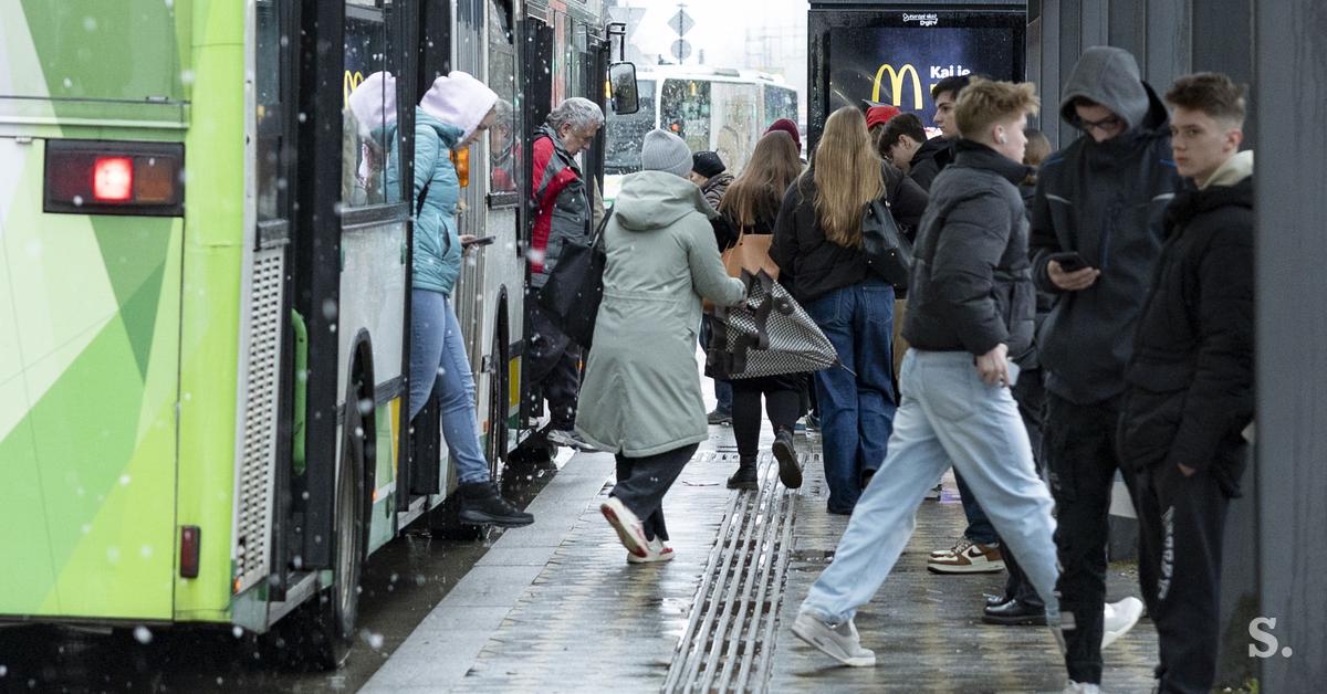 Ljubljanska občina predlaga zvišanje globe v mestnem linijskem prometu