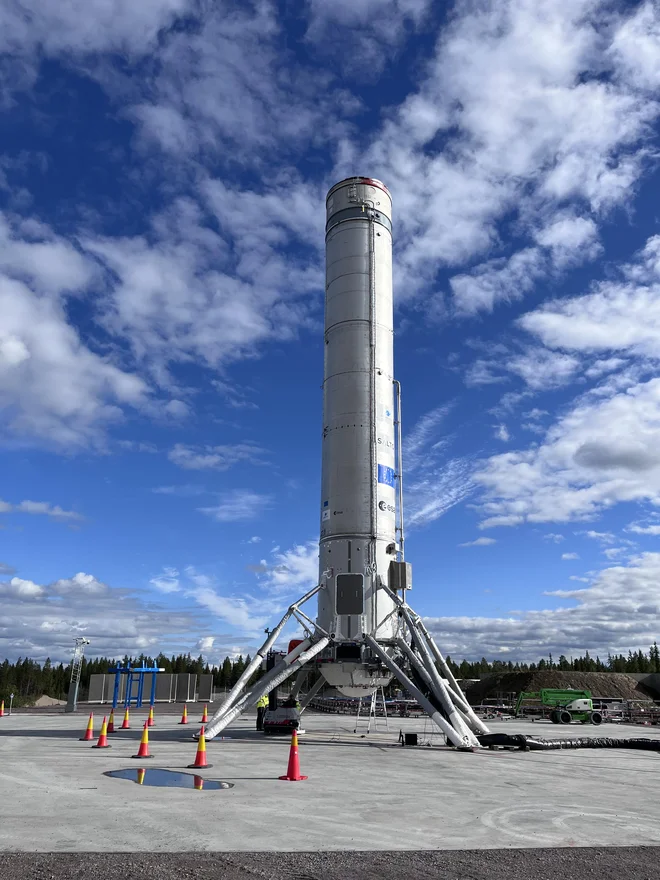 Themis na nogah. FOTO: Swedish Space Corporation/Arianegroup–Mattias Forsberg