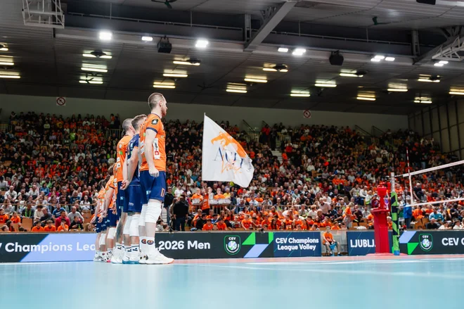 ACH prihodnji četrtek čaka vroč dvoboj v Istanbulu pred polnimi tribunami. Foto ACH Volley