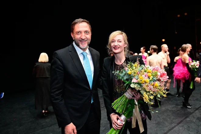 Klemen Boštjančič, podpredsednik vlade, in Valentina Turcu, koreografinja in režiserka predstave