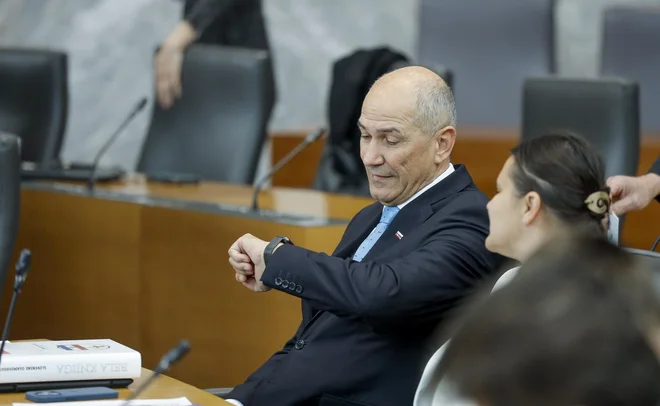 Kako politične razmere en teden pred parlamentarnimi volitvami v Sloveniji vidiji Hrvati? FOTO: Jože Suhadolnik