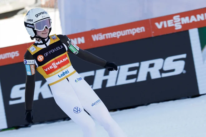 Nika Prevc se je morala tokrat sprijazniti s šestim mestom. FOTO: Petri Korteniemi/AFP