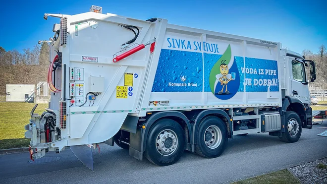 Vsak zabojnik ima vgrajen čip s podatki o vrsti zabojnika in uporabniku. FOTO: Komunala Kranj