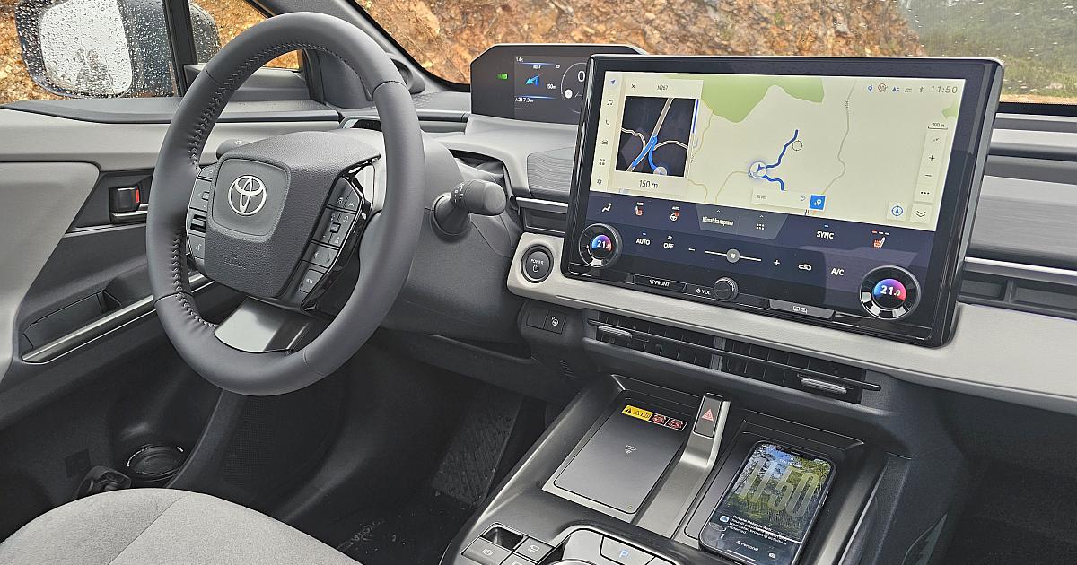 Nova toyota C-HR+: prvi vtisi električnega križanca z dosegom do 607 km