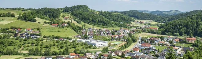 Občina Zgornja Kungota je zavita v črno. FOTO: Dsa 