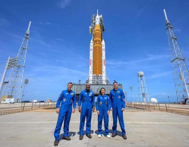 Astronavti Reid Wiseman, Victor Glover, Christina Koch in Jeremy Hansen FOTO: Bill Ingalls/Nasa/AFP
