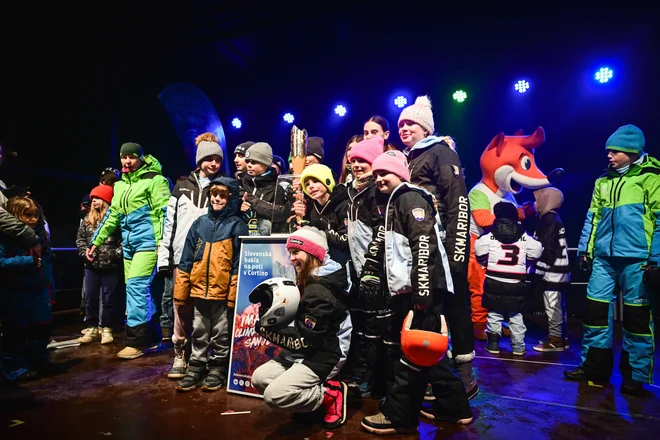 Slovenska bakla je olimpijski duh ponesla med ljudi po različnih krajih Slovenije. FOTO: Marko Pigac