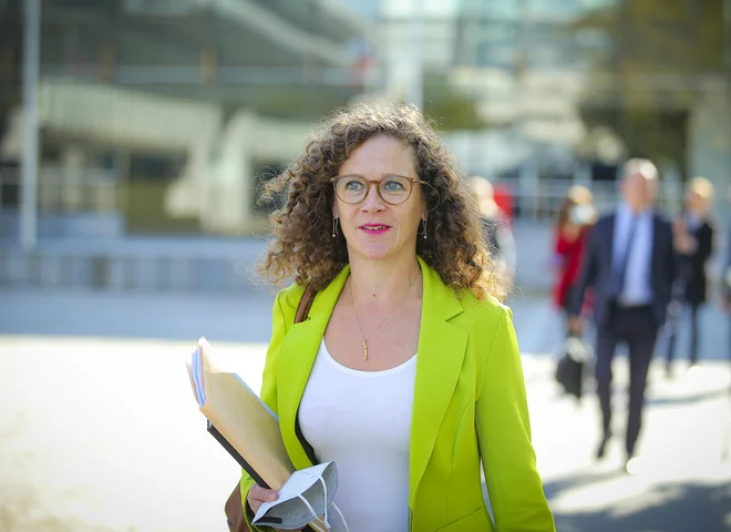 Ena vidnejših članic panevropskega gibanja Volt je nizozemska evroposlanka Sophie in 't Veld (na arhivski sliki), ki je leta 2021 obiskala Slovenijo. FOTO: Jože Suhadolnik