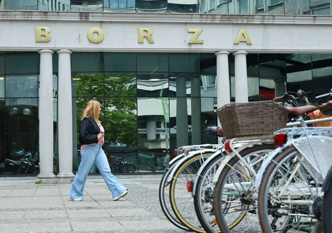 Od družb prve borzne kotacije bo delničarje prva, v drugi polovici maja, zbrala Cinkarna Celje, sledil bo zbor delničarjev Petrola.

FOTO: Jože Suhadolnik