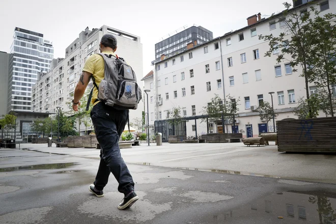 Srednja cena rabljenega stanovanja je na ravni države prvič prebila mejo 3000 evrov na kvadratni meter (znašala je 3200 evrov oz. 10 odstotkov več). FOTO: Jože Suhadolnik