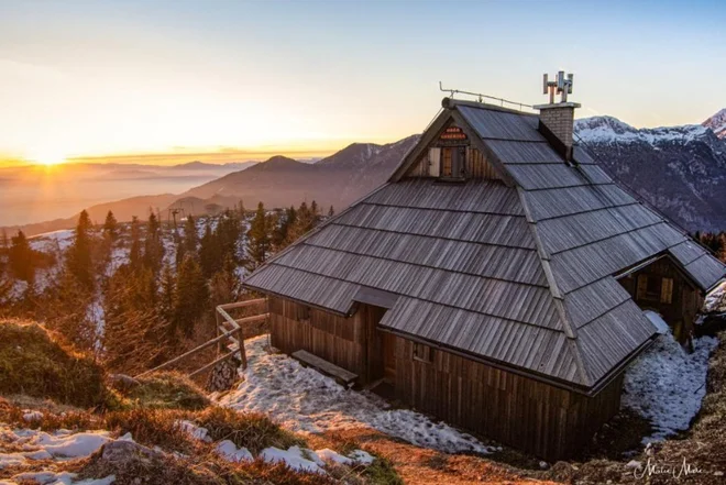Koča Gorenjka FOTO: Zaslonski Posnetek