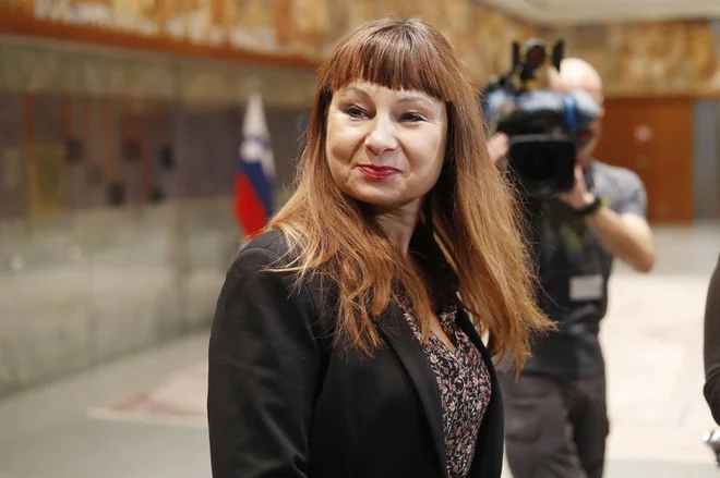 Violeta Tomić se dokončno poslavlja od aktualne politike. FOTO: Leon Vidic
